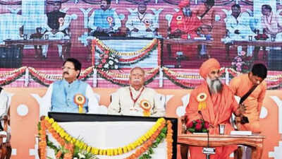 Hindu saints outshine missionaries: RSS chief Mohan Bhagwat