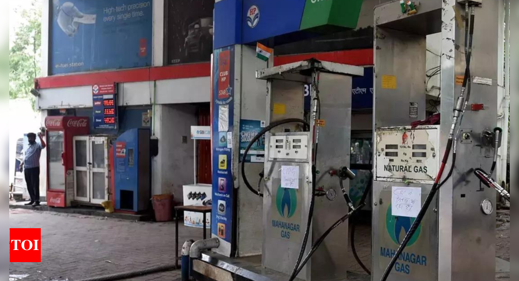 Png: Rs 6 price cut makes Delhi CNG, PNG prices lowest in country – Times of India