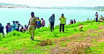 2 sisters’ bodies found in river
