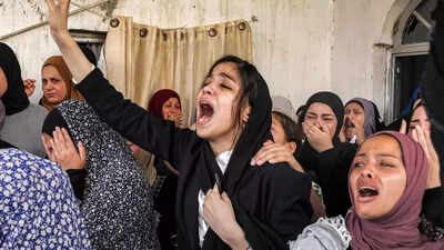 Israeli forces kill Palestinian teen in West Bank raid -Palestinian officials