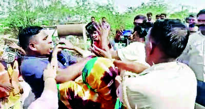 Civic officer thrashes councillor’s husband over squatter removal