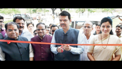 In talks with 15 cos for setting up units in textile park: Devendra Fadnavis