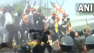 BJP workers clash with police during Jharkhand secretariat gherao programme