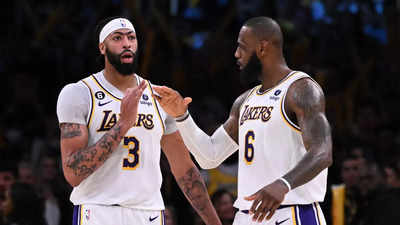 NBA: Los Angeles Lakers hold off Utah Jazz 128-117 in regular season finale