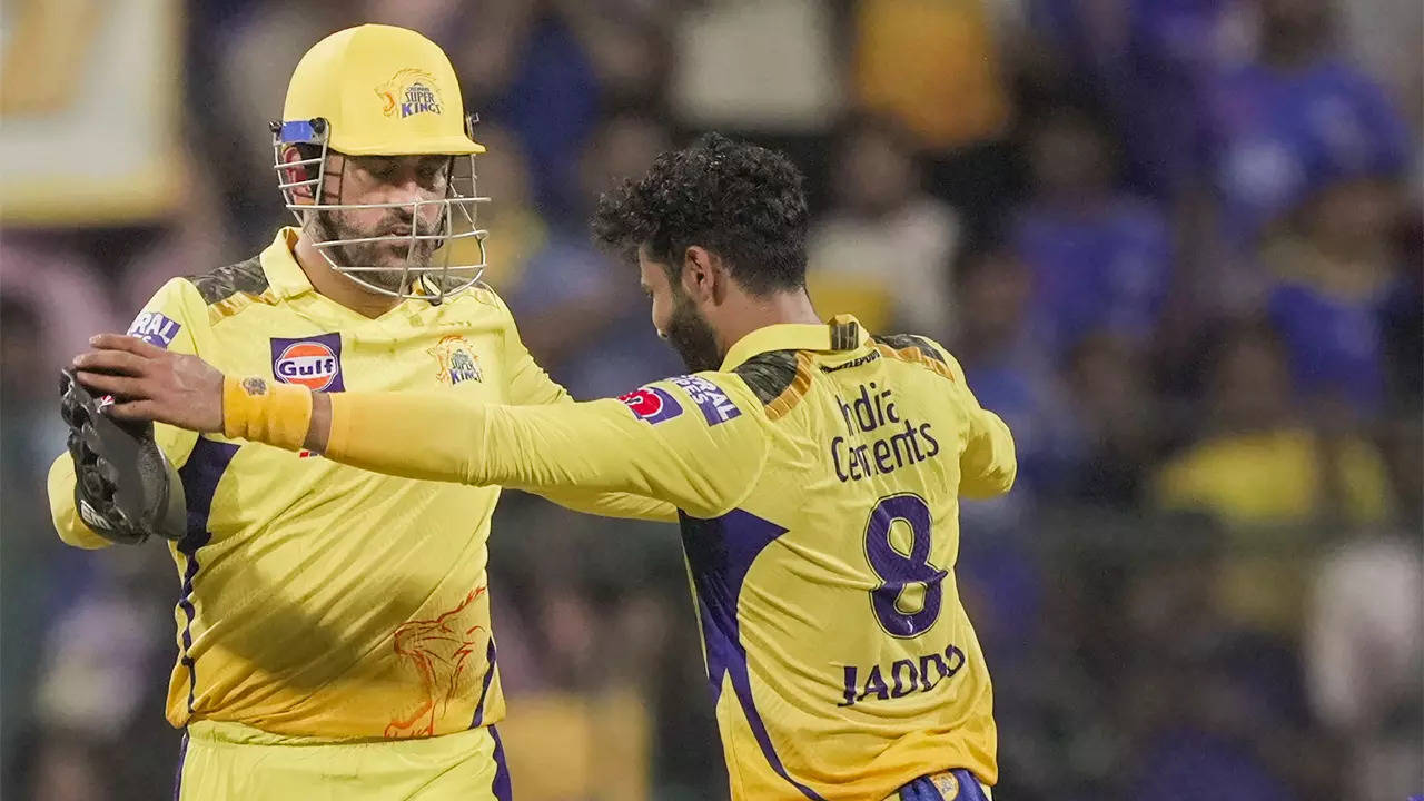 MS Dhoni cried that night': Harbhajan Singh reveals emotional moment that  took place in CSK camp in 2018