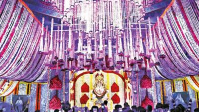 Fragrance of jasmine blooms a star attraction in Dagdusheth Halwai Ganapati temple in Pune