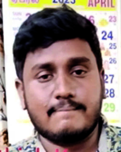 Two quacks, clinic owner arrested