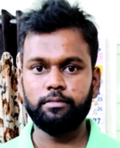 Two quacks, clinic owner arrested