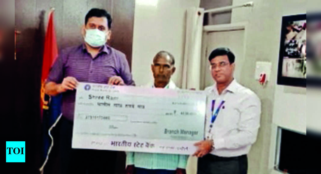 Sbi ₹40l Cheque Given Under Sbi’s Psp Varanasi News Times of India