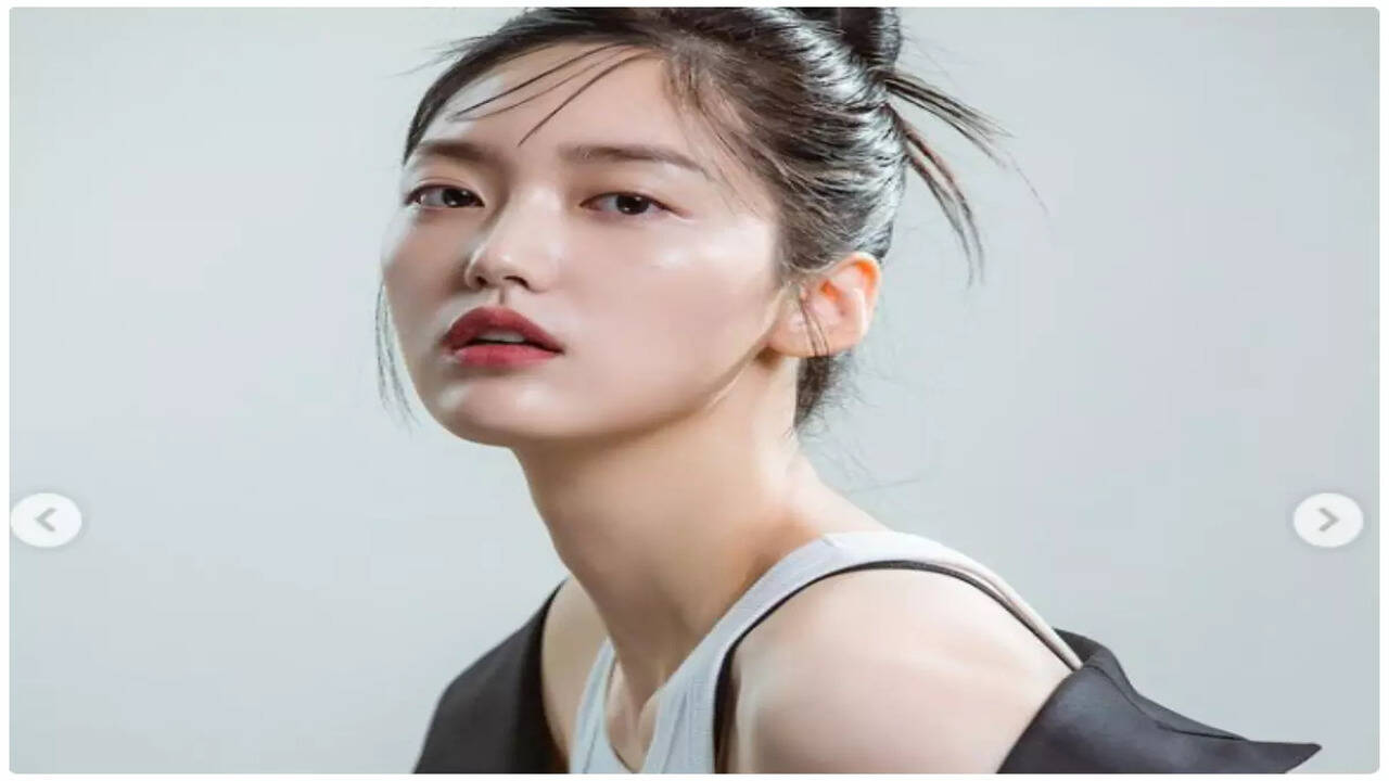 Jung Chae Yull Death News: South Korean actress Jung Chae Yull found dead  at age 26; agency requests to stop speculative stories and rumours | -  Times of India