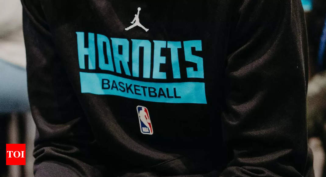 NBA Charlotte Hornets Basketball Long Sleeve T-shirt India