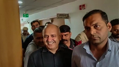 Delhi excise 'scam': Manish Sisodia planted e-mails to show public support for policy, ED tells court