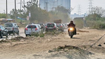 Gurgaon Accident News: BPharm student on bike hit by truck, dies ...