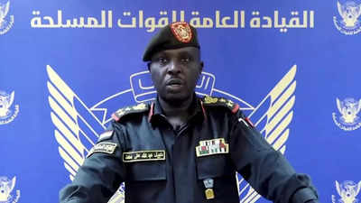 Sudan army warns paramilitaries as rift in military deepens
