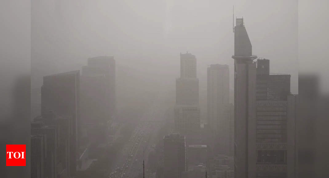China sandstorm: Northern China blanketed with floating sand and dust | World News