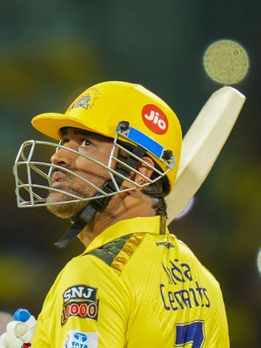 Three Players Who Can Replace Ms Dhoni As Csk Captain If He Is Ruled