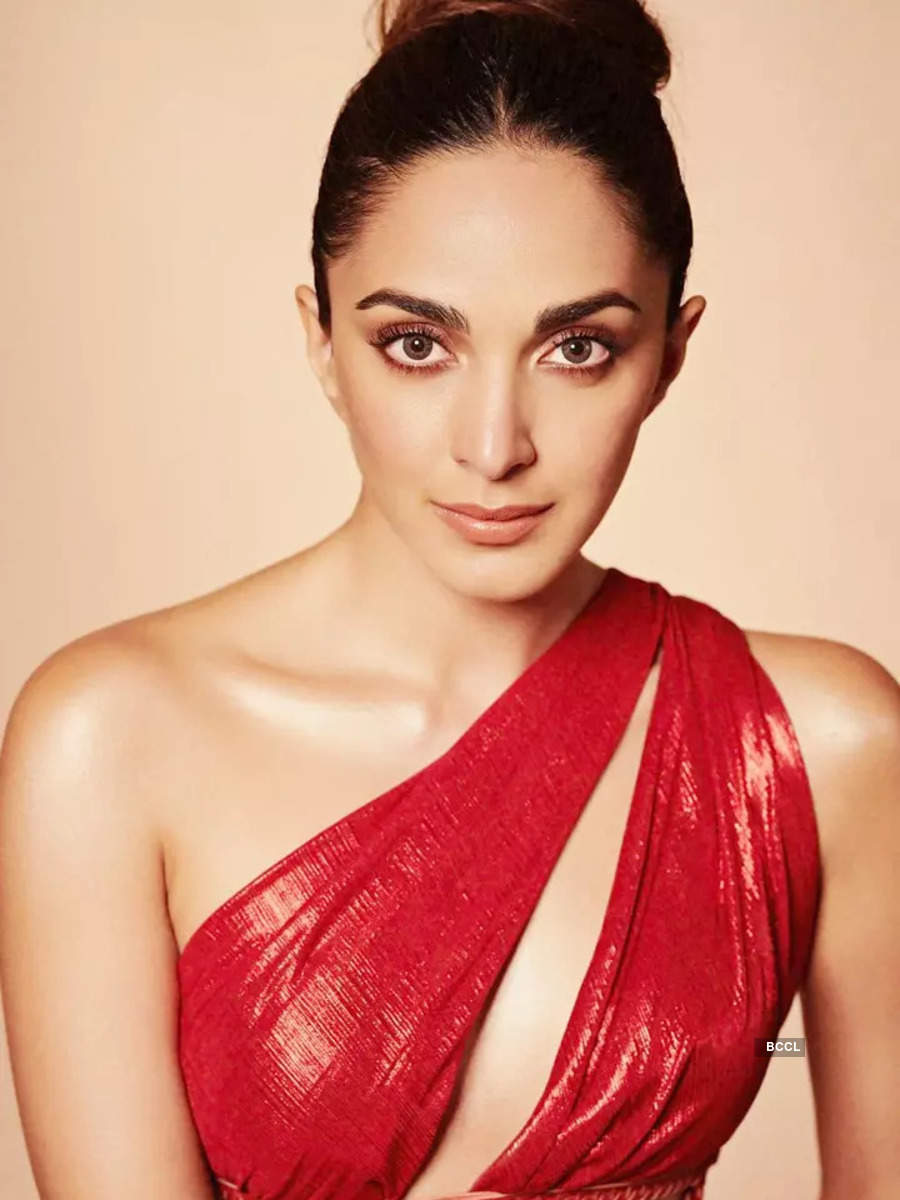 Kiara Advani S Jaw Dropping Looks Toiphotogallery