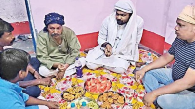 Hindu man fasts during Ramzan, Muslim friend celebrates Chhath in Bihar's Gaya