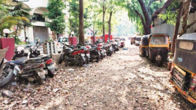 Junked cars a 'genuine' problem, state must put in place disposal policy: Bombay HC
