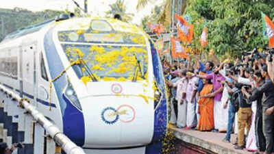 Rousing reception as Vande Bharat train arrives in Kerala
