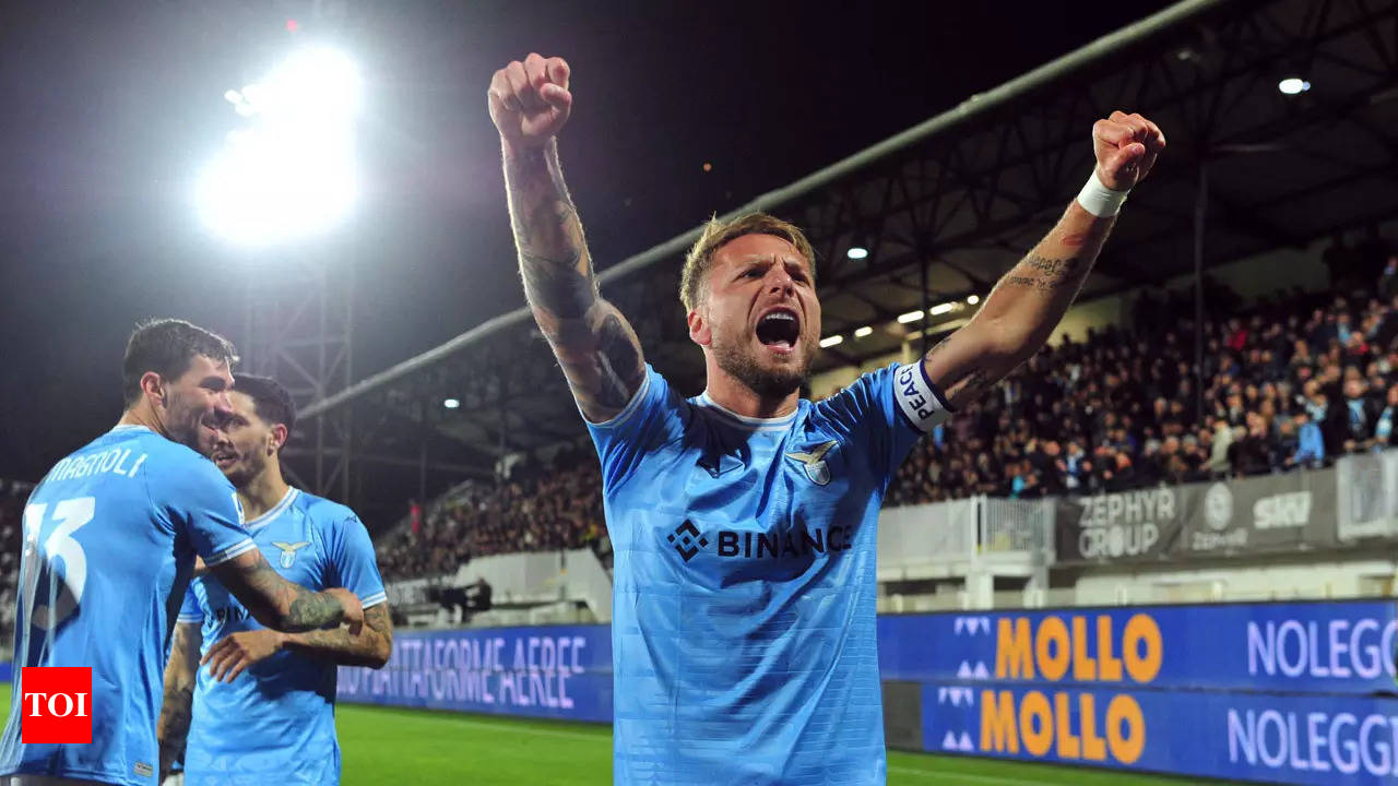 Ciro Immobile back among goals as Lazio stroll past struggling