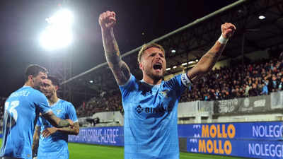 Ciro Immobile back among goals as Lazio stroll past struggling