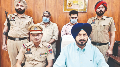 Son died of drug overdose, man goes to sell rest of consignment in Ludhiana
