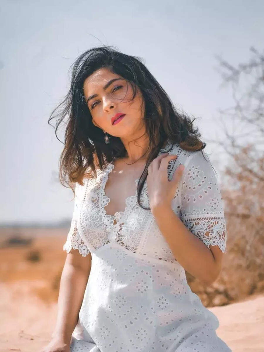 Desert diaries Sonalee Kulkarni's stunning photoshoot in Jaisalmer