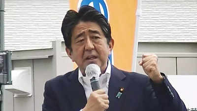 Japan PM resumes campaigning after blast incident