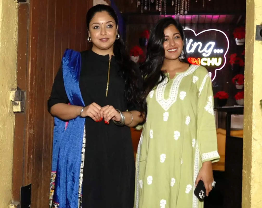 
Mom-to-be Ishita Dutta steps out with sister Tanushree Dutta to celebrate Poila Baisakh
