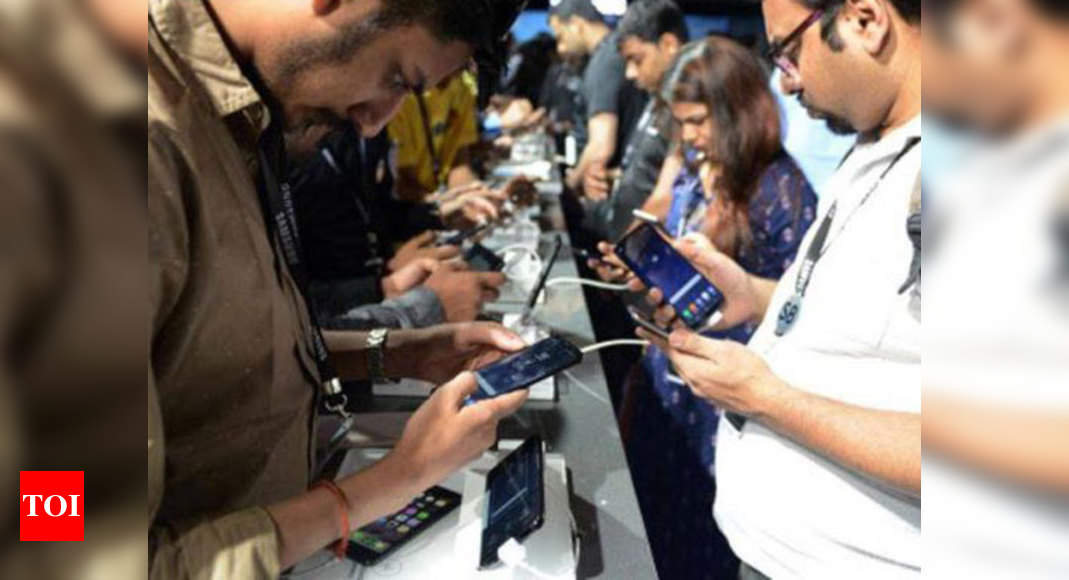 Smartphone surge: Exports of electronics pip garments – Times of India