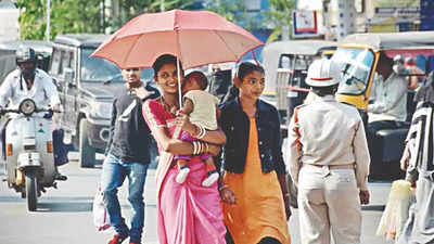 Jamshedpur: Summer heat takes toll on Steel City residents, footfall up at hospitals