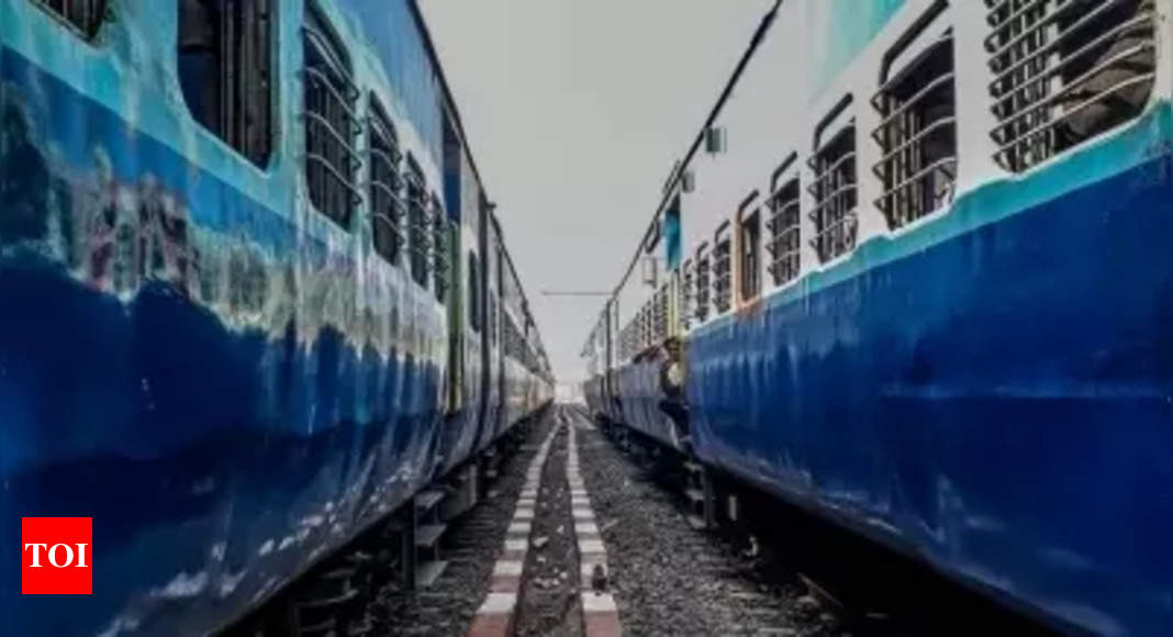 Railways earns record revenue of Rs 2.40 lakh crore in 2022-23 – Times of India