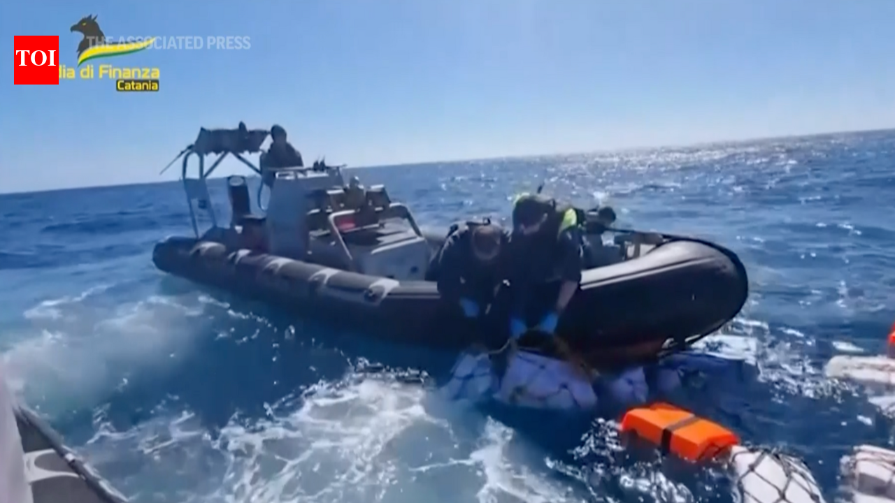 Massive drug haul: Italian police seize 2 tonnes of cocaine floating in sea