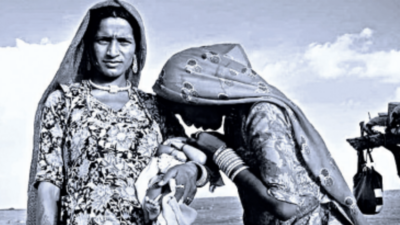 Hyderabad Lambada woman, Gypsy in Germany find linguistic link