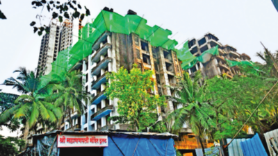 Patra Chawl case: Court issues warrant
