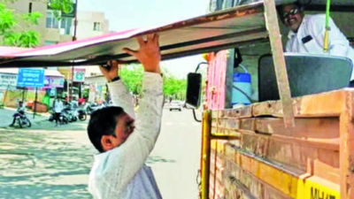 2,352 illegal banners pulled down in Nashik in 45 days