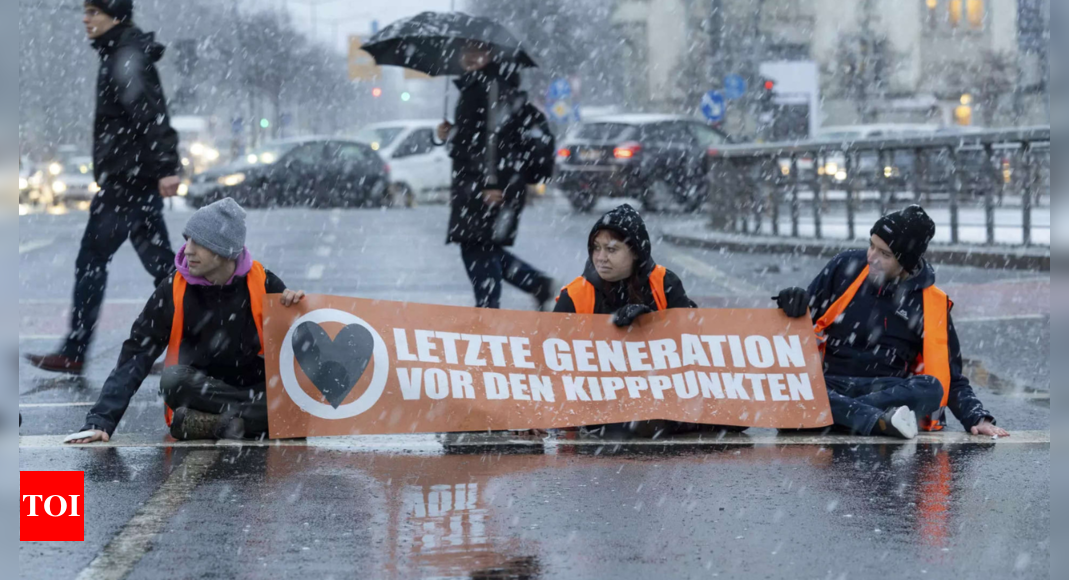 German climate activists pledge new wave of blockades – Times of India