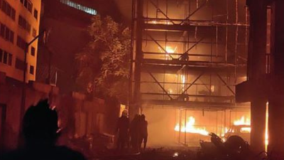 Fire erupts in Thane business park, spreads to adjoining mall; nine cars gutted