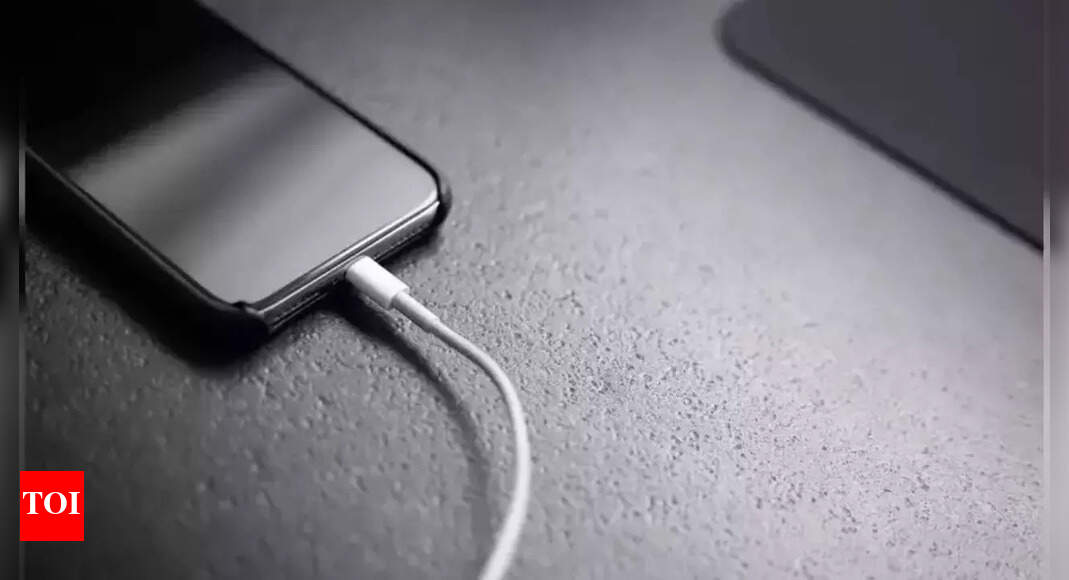UP boy using phone on charging mode dies of electric shock | Bareilly ...