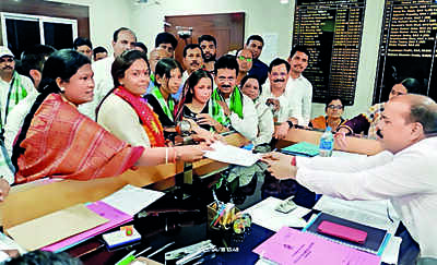 Dipali files nomination, declares 3.07cr assets