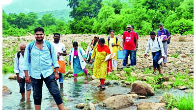 Health team crosses dam, treks 4km to treat Ganjam villagers