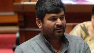 Karnataka assembly polls 2023: Congress candidate Vinay Kulkarni’s Dharwad entry ban upheld