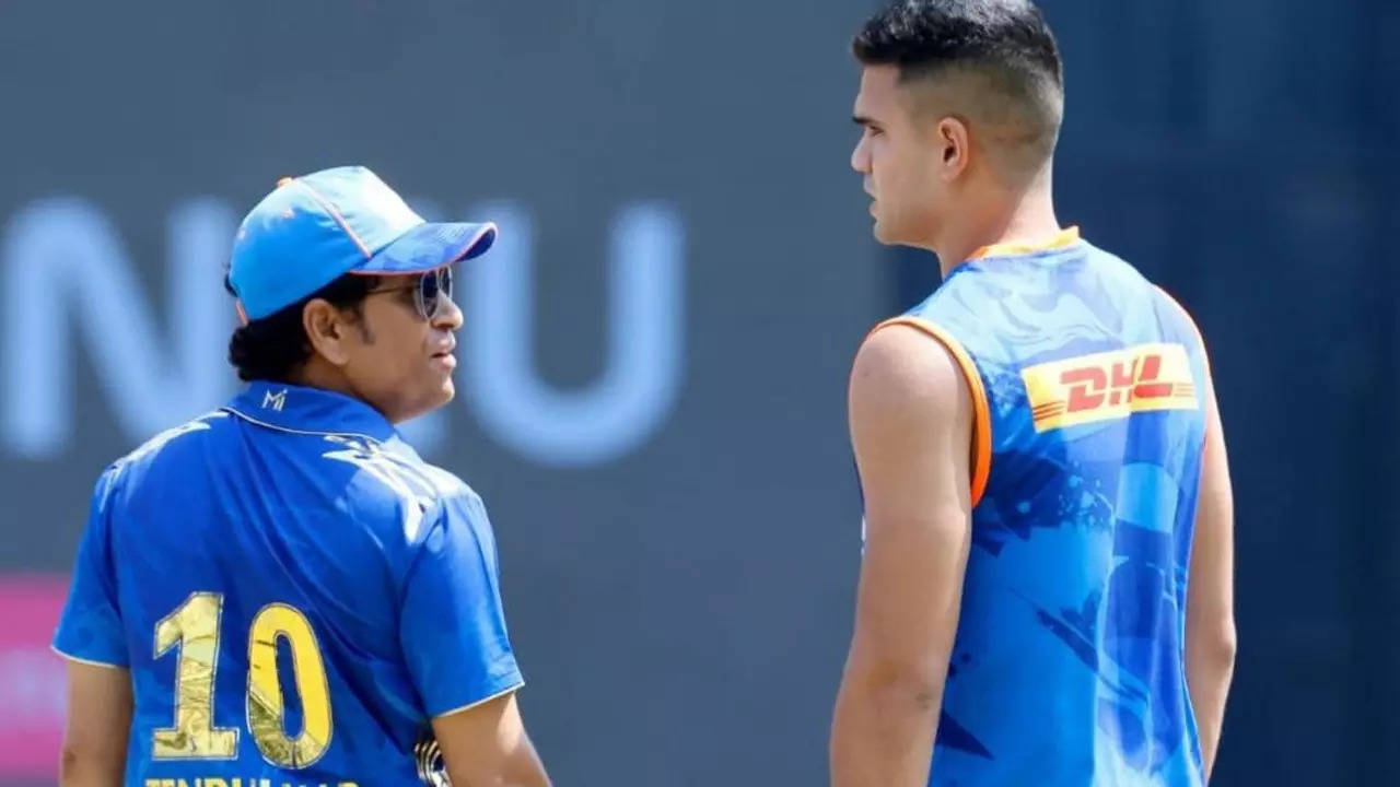 We discuss tactics': Arjun Tendulkar on his conversation with father Sachin  Tendulkar | Cricket News - Times of India