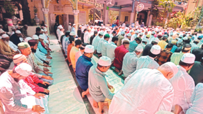 Last Leg Of Holy Ramzan Brings Several Milestones | Mumbai News - Times ...
