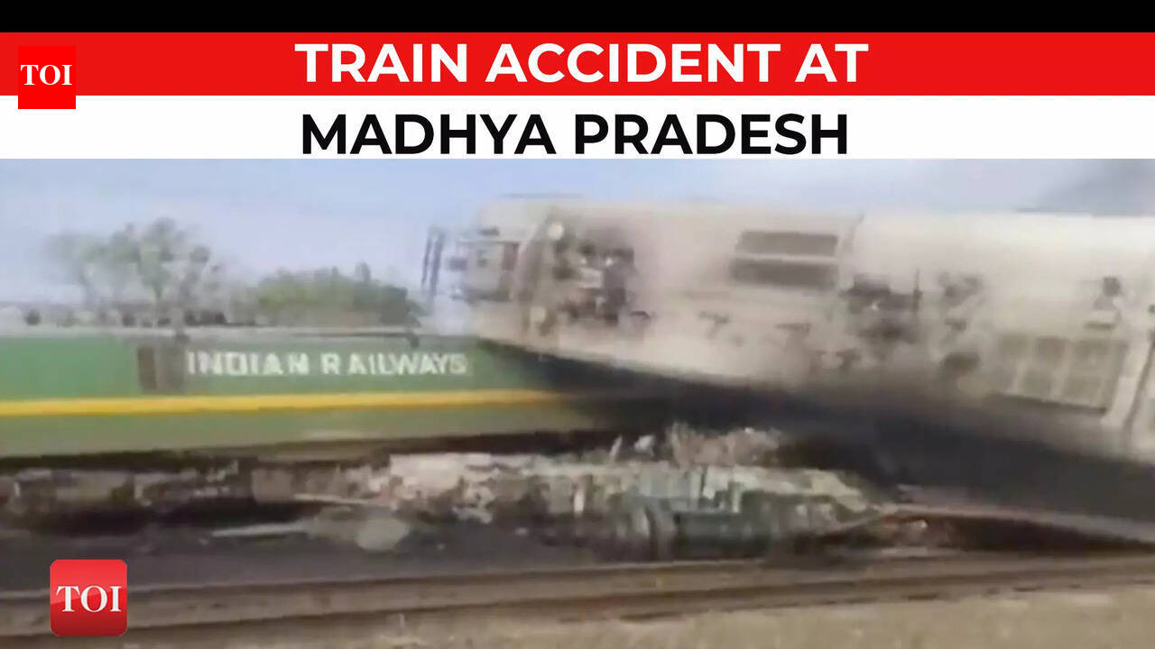 Train accident at Madhya Pradesh: Two goods trains collide at Singhpur ...