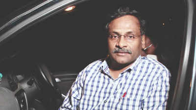 Supreme Court sets aside Bombay HC order acquitting ex-DU professor Saibaba in Maoist links case