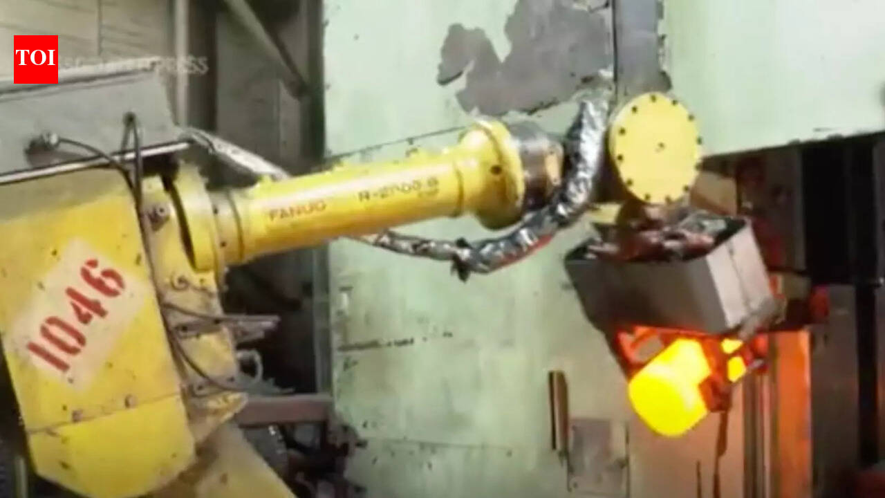 US ramps up making artillery shells for Ukraine
