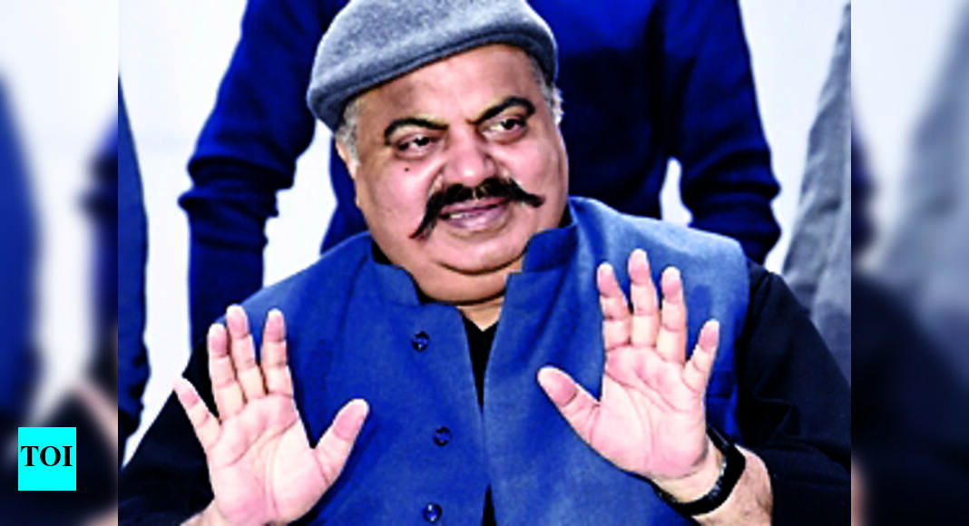 Atiq: When Atiq Ahmad sent 'colour slips' to raise cash for poll funds ...