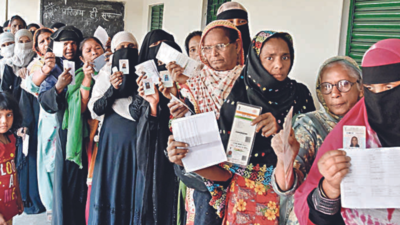 33% feel women must consult men before voting: Survey